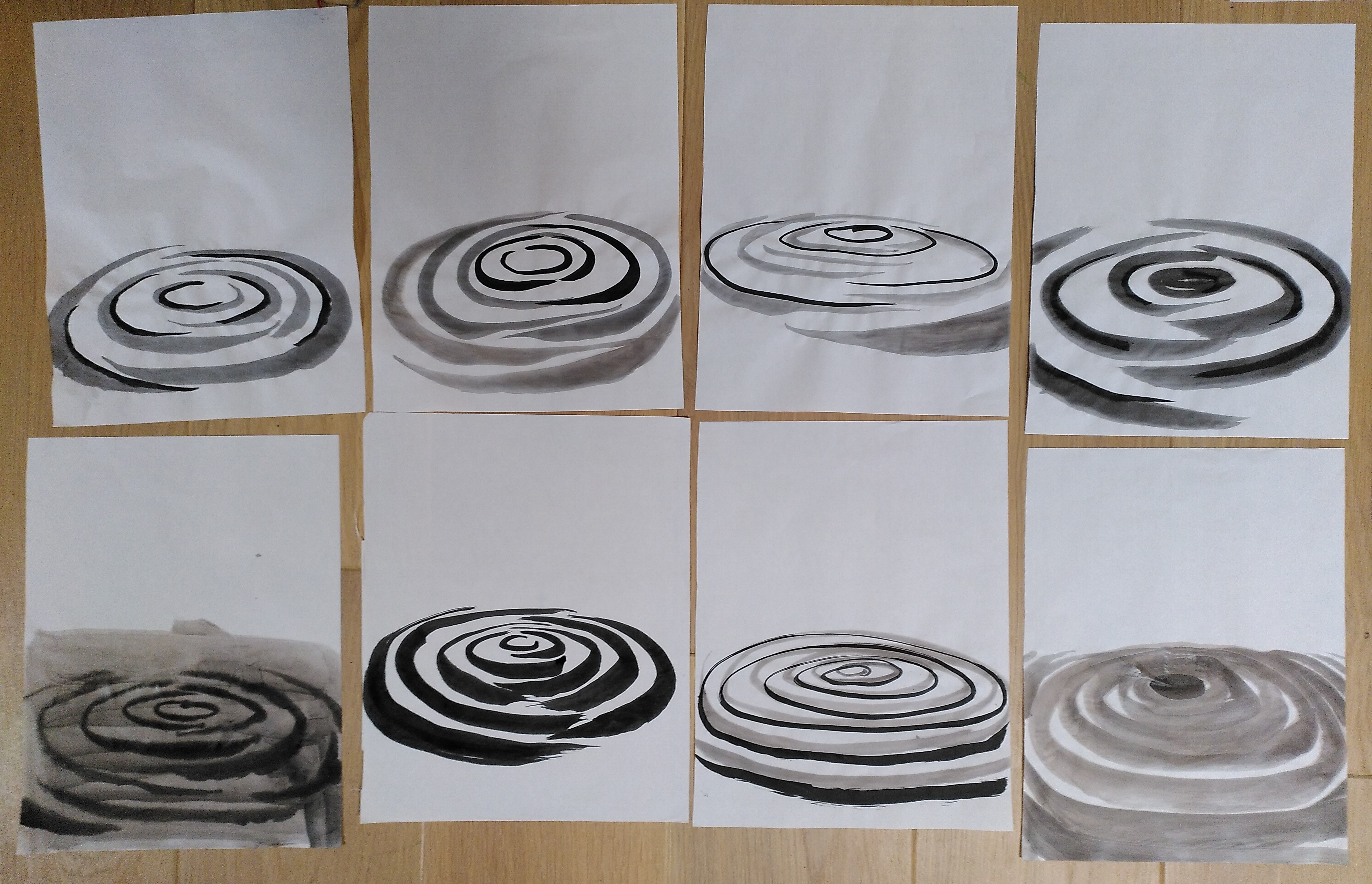 etudes des rond dans l'eau sur le même papier de riz